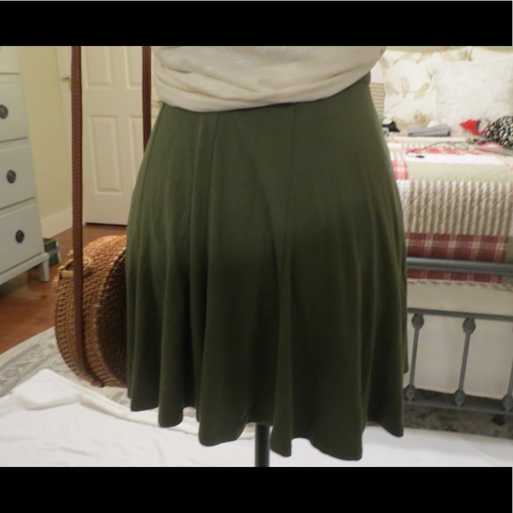 Hollister Skirt - Picture 3 of 7
